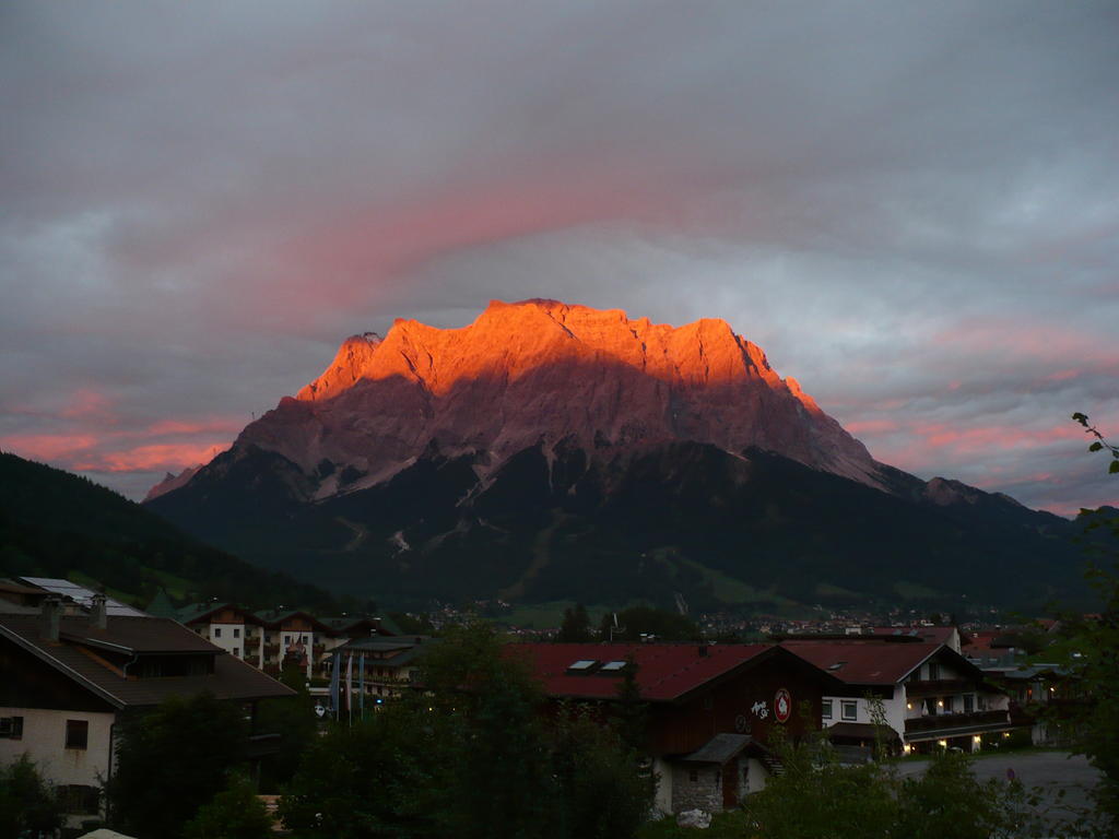 Haus Panorama Apartman Lermoos Szoba fotó