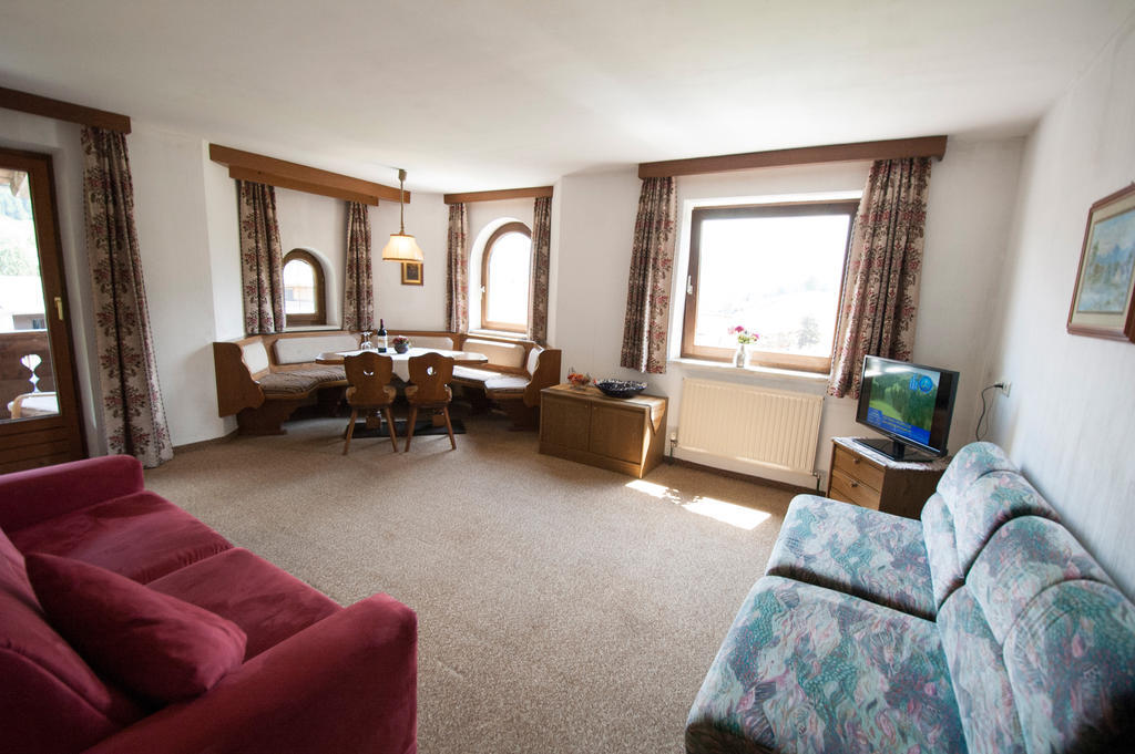 Haus Panorama Apartman Lermoos Szoba fotó