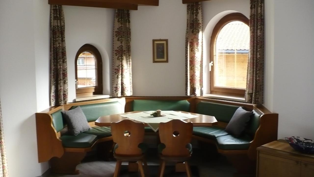 Haus Panorama Apartman Lermoos Kültér fotó
