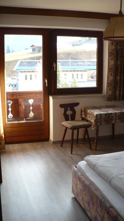Haus Panorama Apartman Lermoos Kültér fotó